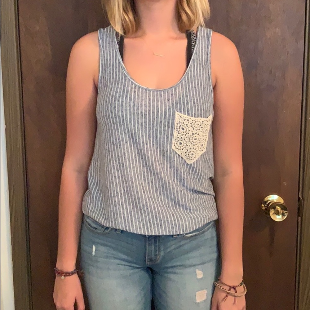Lacy pocket striped tank top!